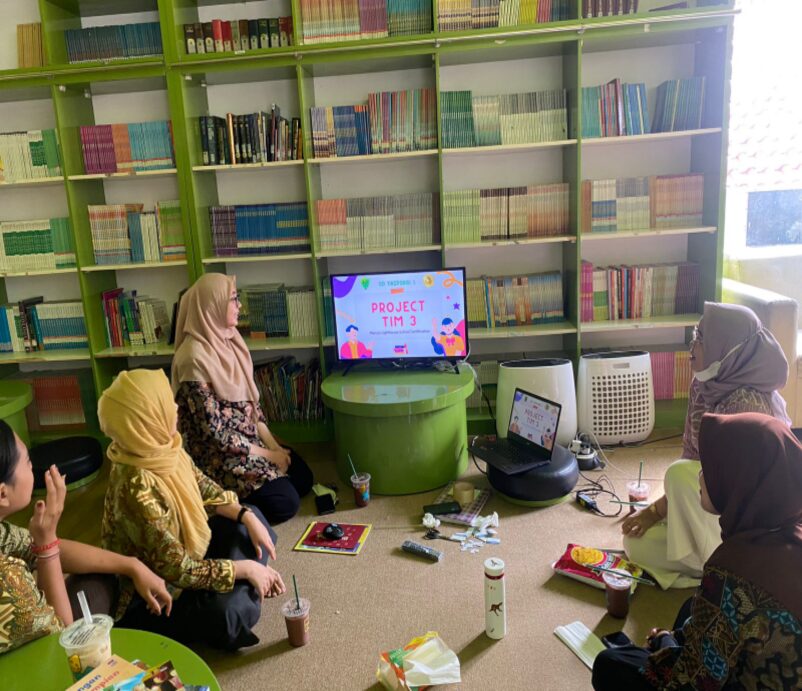 Ruang kerja kelompok co-working